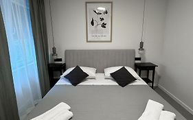 Pamar Downtown Apartments
